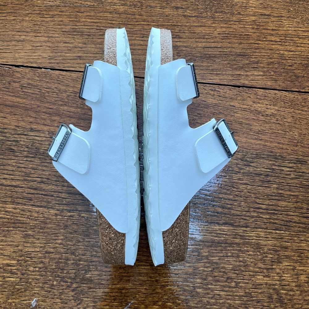 Birkenstock Arizona White Sandals - Picture 4 of 6